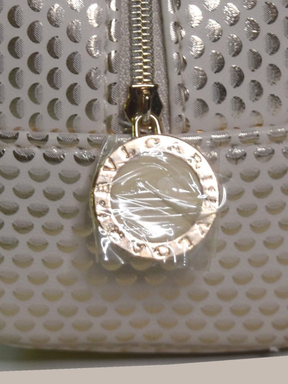 Bvlgari Parfums Metallic Honeycomb Cosmetic Bag Gold Tone Vanity Case New - Picture 5 of 9